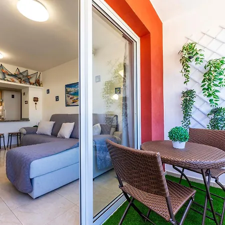 El Burgado. Apartment *